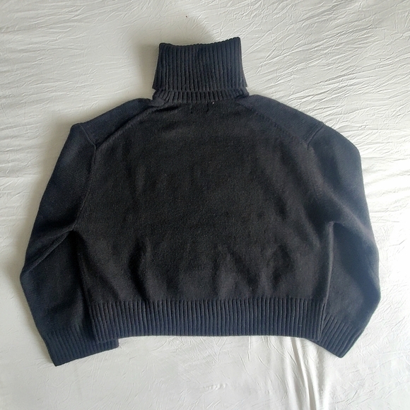 H&M Knit Turtleneck Sweater - Picture 2 of 8